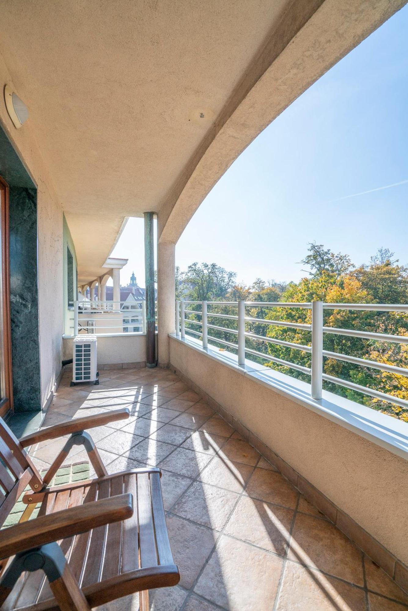 Apartament Werona Selfcheckin Ac Wroclaw Luaran gambar